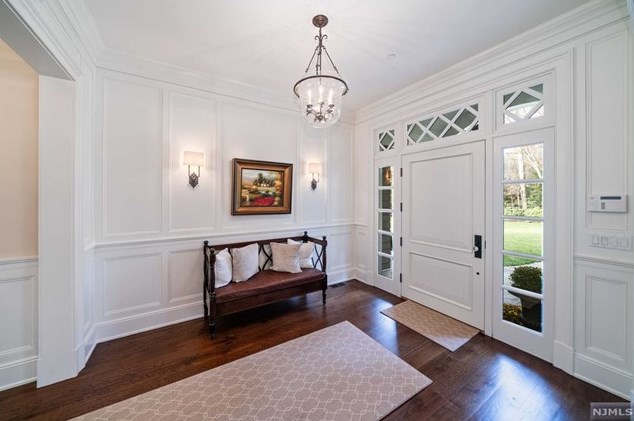 32 Ackerman Rd, Upper Saddle River NJ 07458 exterior