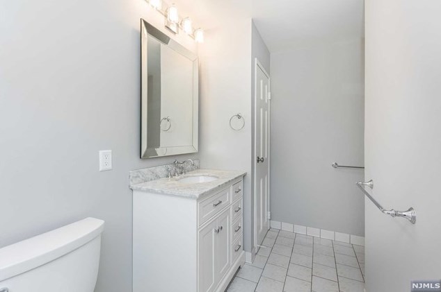 470 Valley Rd, Montclair NJ  07043-1837 exterior