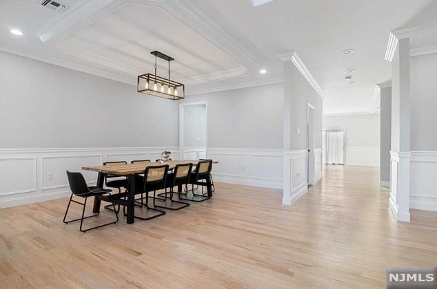 243 Webb Ave, River Edge NJ  07661-1454 exterior