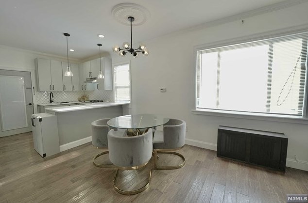 248 Clinton Ave, Bergenfield NJ 07621-3203 exterior