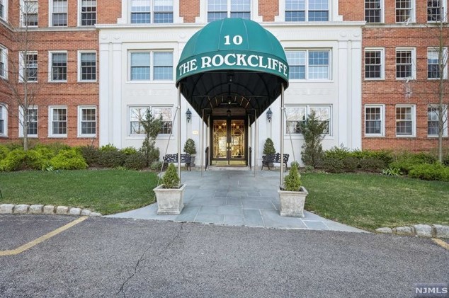 10 Crestmont Rd, Montclair NJ  07042-1930 exterior
