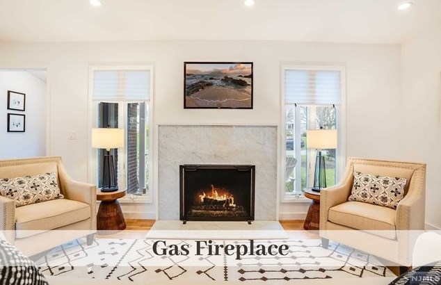 159 Forest Rd, Ridgewood NJ  07452-1914 exterior