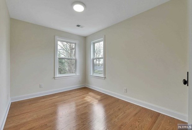 100 Colony Ave, Park Ridge NJ 07656-1104 exterior