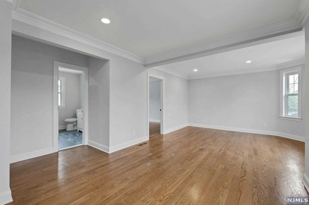 100 Colony Ave, Park Ridge NJ 07656-1104 exterior