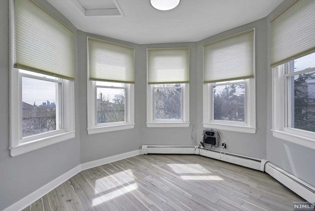 113 Oakwood Ave, Cliffside Park NJ  07010-1012 exterior
