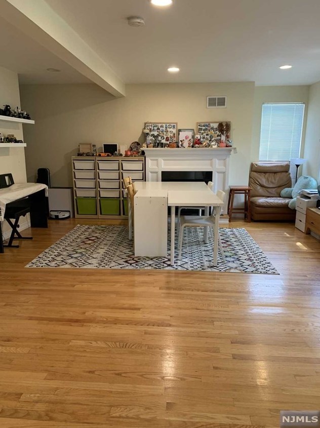 133 Lexington Ave, Cresskill NJ  07626-1219 exterior