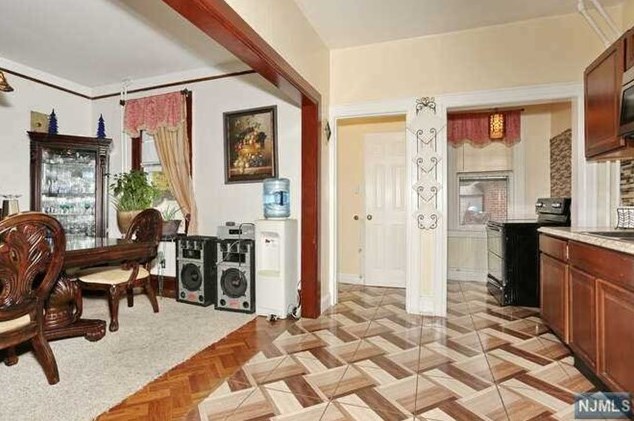 1108 Lorraine Ave, Teaneck NJ 07666-5745 exterior