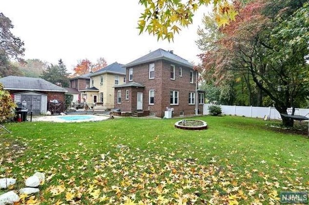 1108 Lorraine Ave, Teaneck NJ 07666-5745 exterior