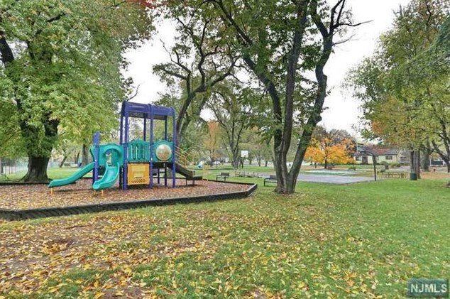 1108 Lorraine Ave, Teaneck NJ 07666-5745 exterior