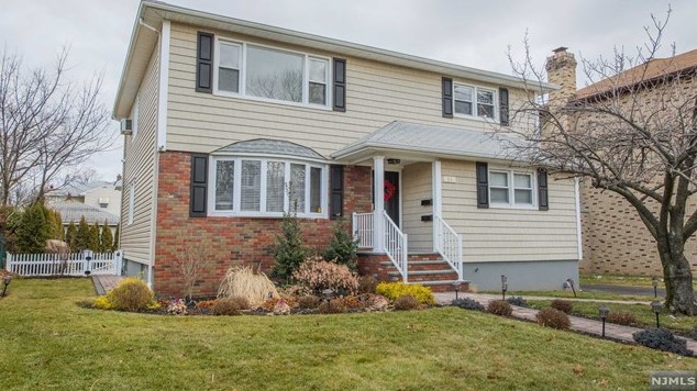 94 Scoles Ave, Clifton NJ  07012-1120 exterior