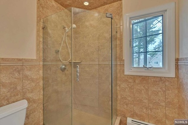 410 Piermont Rd, Closter NJ 07624-2848 exterior