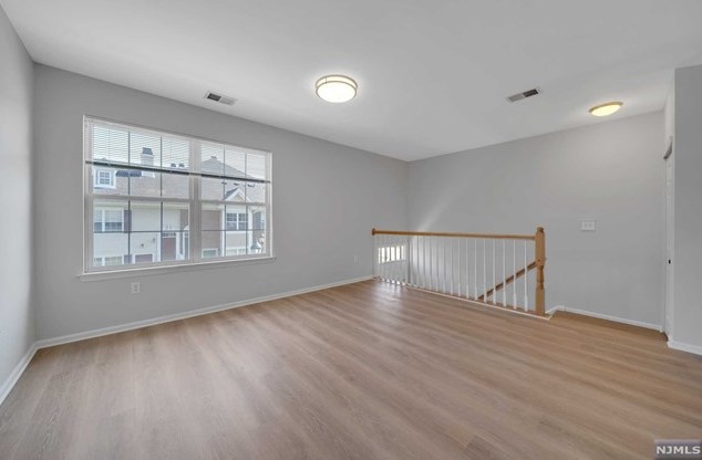 1019 Cumberland Ct, Mahwah NJ  07430-1358 exterior