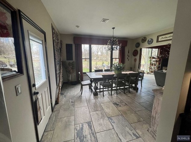 699 Eastern Ct, Ridgewood NJ 07450 exterior