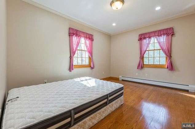 85 Chestnut St, Haworth NJ 07641-1906 exterior