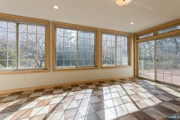 85 Chestnut St, Haworth NJ 07641-1906 exterior