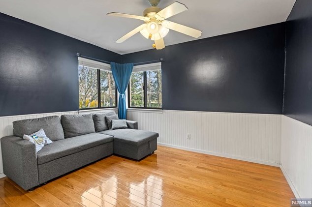 599 Sanderling Ct, Secaucus NJ  07094-2221 exterior