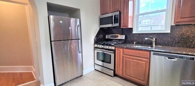 214 78th St, North Bergen NJ  07047-5726 exterior