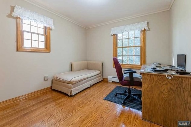 85 Chestnut St, Haworth NJ 07641-1906 exterior