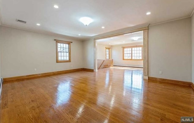 85 Chestnut St, Haworth NJ 07641-1906 exterior