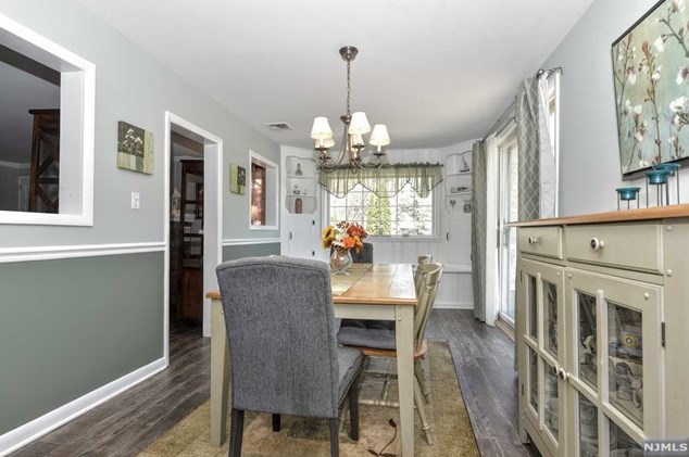 3 Cliffside Dr, West Milford Lakes NJ 07480-4208 exterior