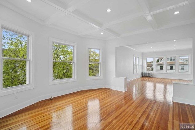 81 Spring St, Passaic Park NJ  07055-5437 exterior