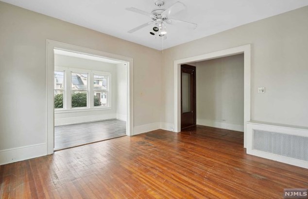 81 Spring St, Passaic Park NJ  07055-5437 exterior