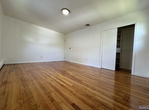 3 Wisse St, Lodi NJ  07644-3718 exterior