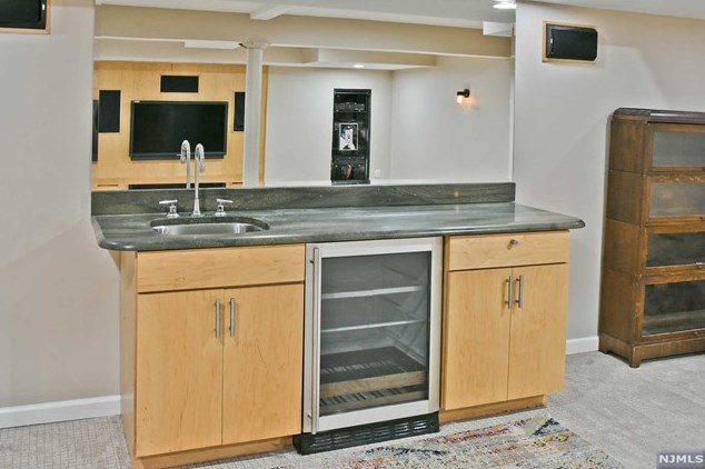 2 Mahogany Way, Dover NJ  07869-3734 exterior
