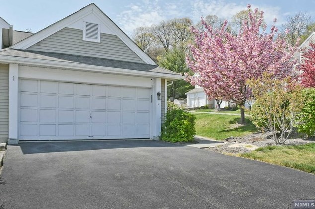 2 Mahogany Way, Dover NJ  07869-3734 exterior