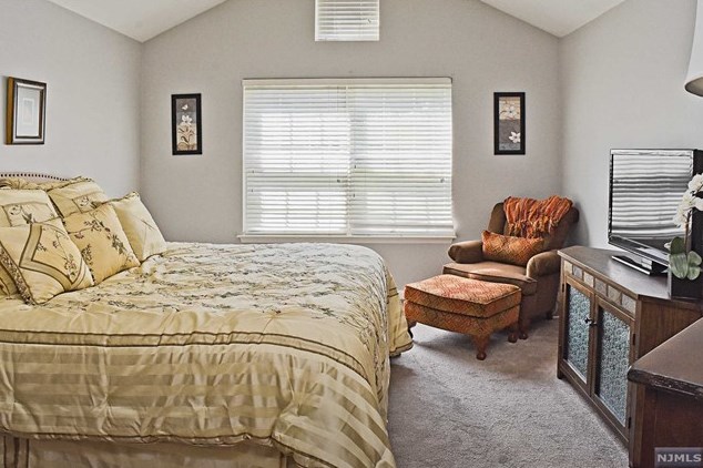 2 Mahogany Way, Dover NJ  07869-3734 exterior