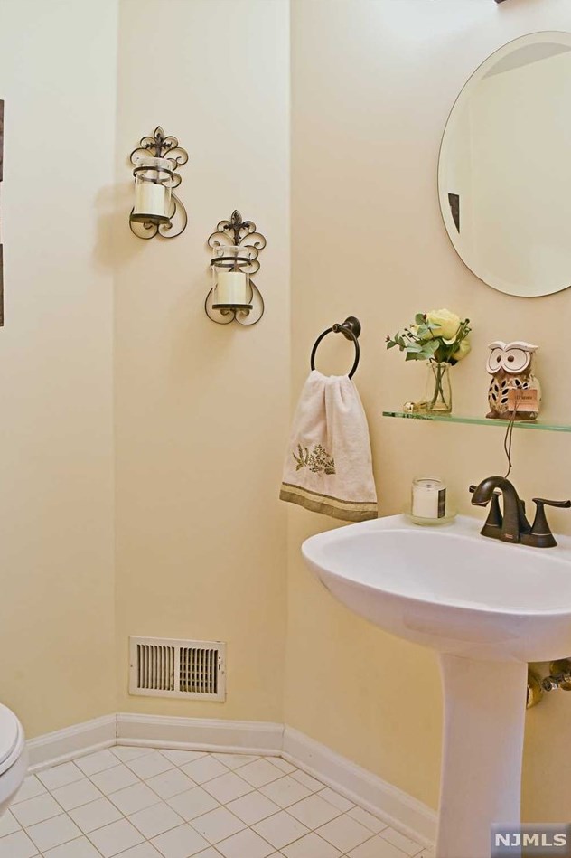 2 Mahogany Way, Dover NJ  07869-3734 exterior