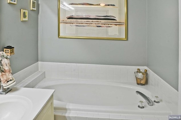 2 Mahogany Way, Dover NJ  07869-3734 exterior