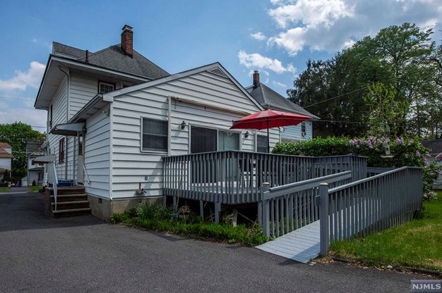 176 Orient Way, Rutherford NJ 07070-2468 exterior