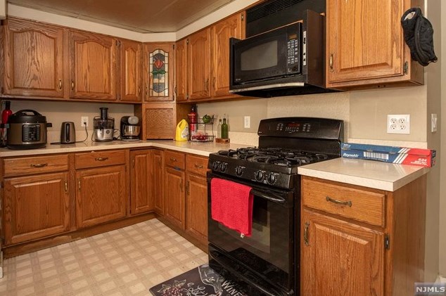 176 Orient Way, Rutherford NJ 07070-2468 exterior