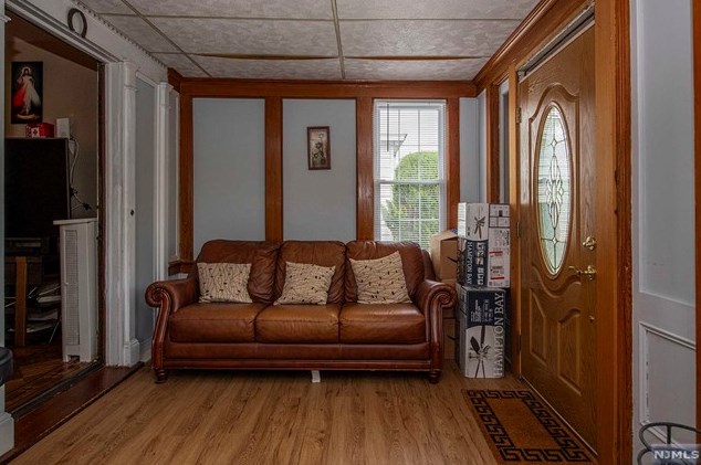 176 Orient Way, Rutherford NJ 07070-2468 exterior