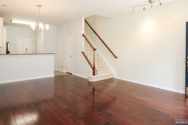 1410 Hamilton St, Belleville NJ 07109-5348 exterior