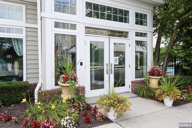 1410 Hamilton St, Belleville NJ 07109-5348 exterior