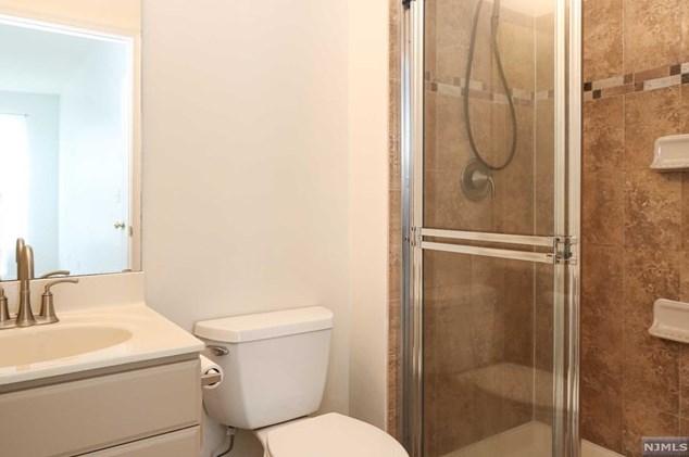 1410 Hamilton St, Belleville NJ 07109-5348 exterior