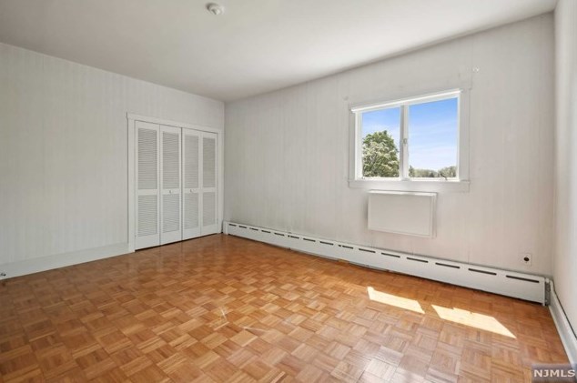 24 Fairview Ave, Montvale NJ 07645-2510 exterior