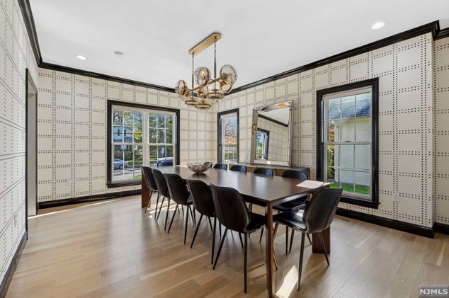 458 Englewood Ave, Teaneck NJ 07666-6033 exterior