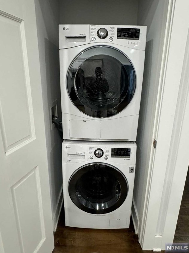 545 Valley Brook Ave, Lyndhurst NJ 07071-1932 exterior