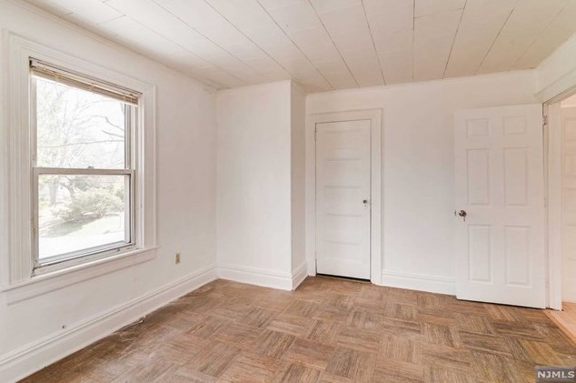 133 Grant Ave, Cresskill NJ 07626-1203 exterior