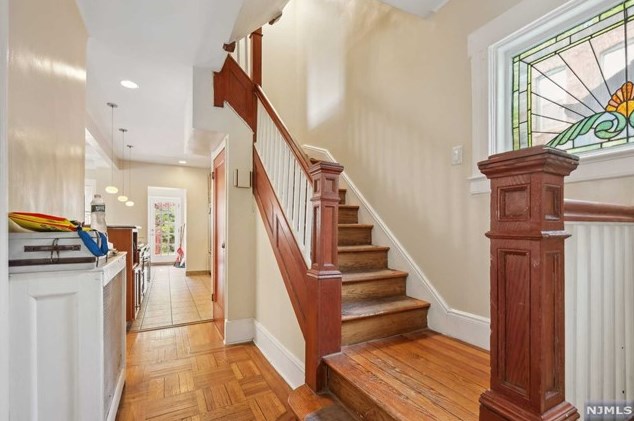 691 Blvd, Union City NJ 07086-6925 exterior