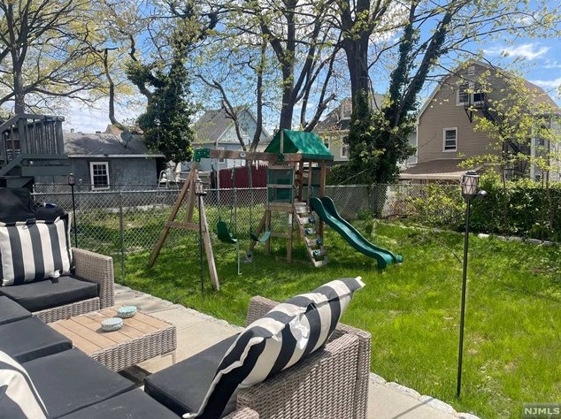 420 Devon St, Kearny NJ  07032-2613 exterior