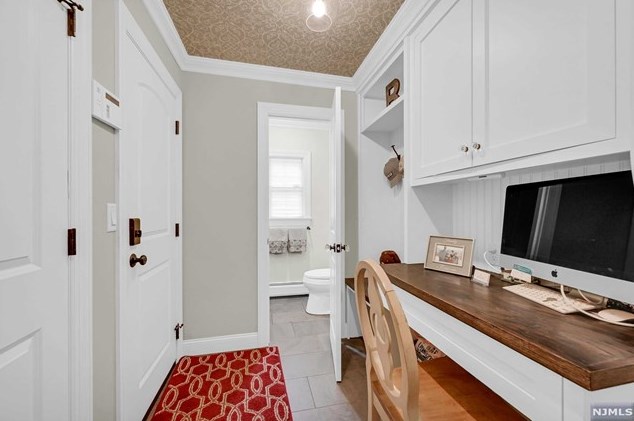 3 Lark Ln, Montvale NJ  07645-1131 exterior