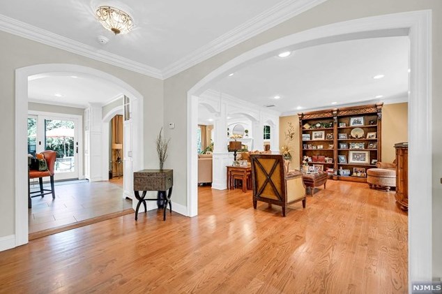 3 Lark Ln, Montvale NJ  07645-1131 exterior