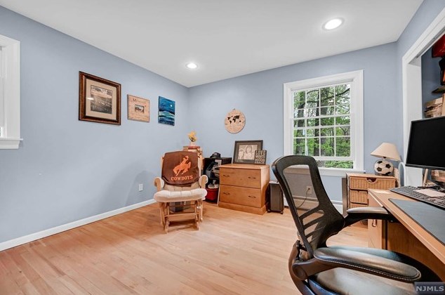 3 Lark Ln, Montvale NJ  07645-1131 exterior