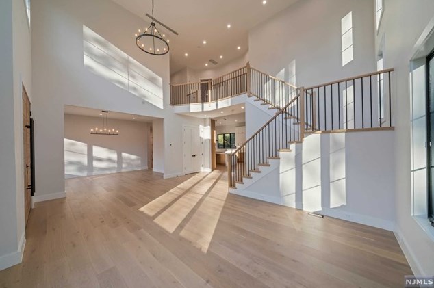 116 Lk Rd, Demarest NJ 07627-2236 exterior