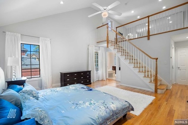 1031 Jassamine Way, West Fort Lee NJ 07024-1524 exterior