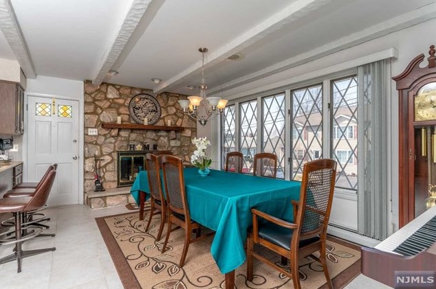 41 Mt Pleasant Ave, West Paterson NJ  07424-2734 exterior